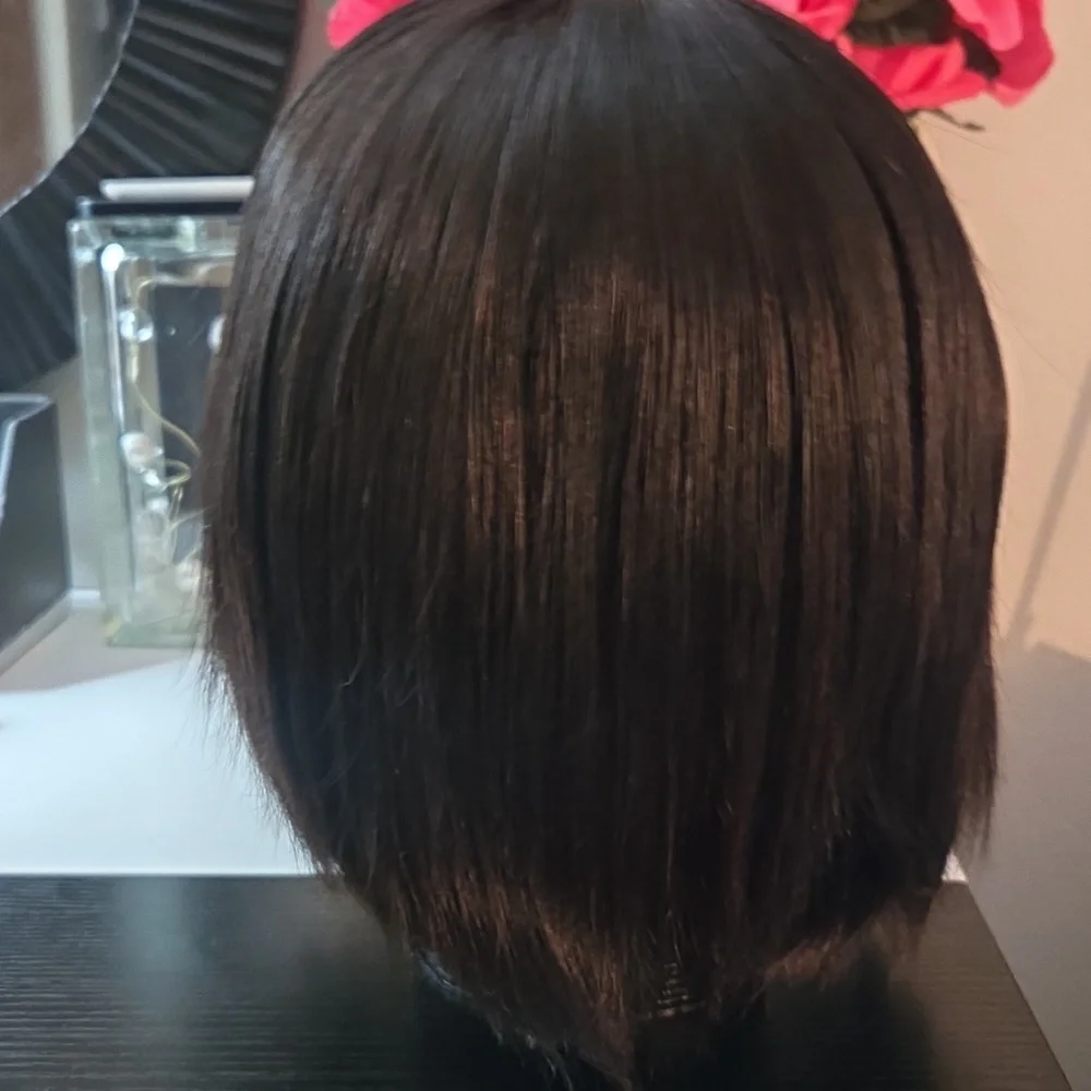 8in Sleek Black Human Hair Bob W/bang. - Picture 3 of 7